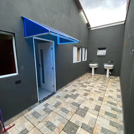 Casa espaçosa com piscina em Ubatuba-3
